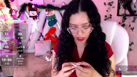 Aurora online show from 12-22-25, 12:18