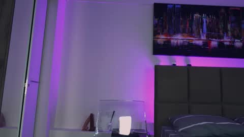 Aurora online show from 10-16-25, 05:30