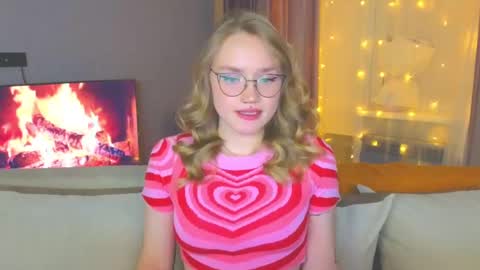 Kate online show from 12-19-24, 07:18