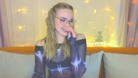 Kate online show from 02-12-25, 04:00