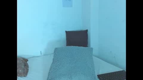 aurora_lenovic online show from 02-24-25, 08:03