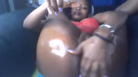 Snapshot of aurora_lightz_1 chatting on 06-17-26, 05:14 IVY online show from 06-17-26, 05:14