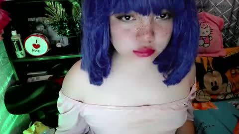 cute online show from 10-17-25, 08:06