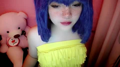 cute online show from 05-11-26, 12:33