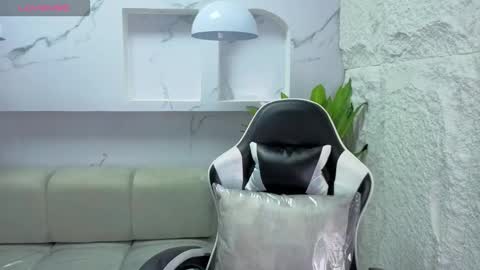 Snapshot of aurora_tp chatting on 02-10-26, 07:29 AURORA online show from 02-10-26, 07:29