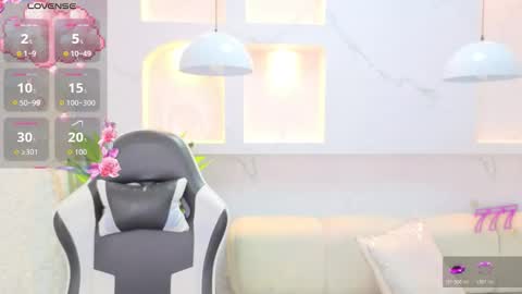 Snapshot of aurora_tp chatting on 02-19-26, 02:18 AURORA online show from 02-19-26, 02:18