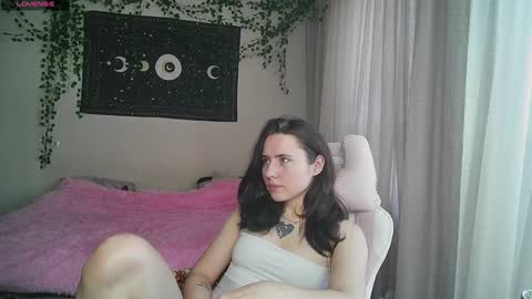 Snapshot of aurora_worker chatting on 10-20-25, 07:42 Aurora online show from 10-20-25, 07:42