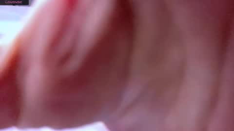 Aurora  Follow me online show from 12-13-25, 10:48