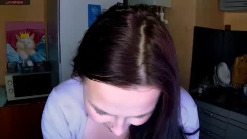 Snapshot of aurorablusssh_ chatting on 05-09-26, 11:32 Aurora Follow me online show from 05-09-26, 11:32