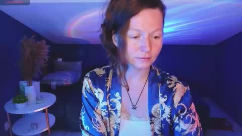 Snapshot of auroraborealis__ chatting on 10-16-25, 06:58 auroraborealis__ online show from 10-16-25, 06:58