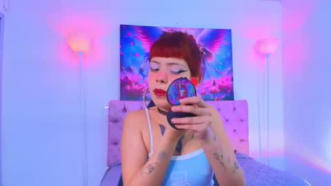 Snapshot of auroradiaz_ chatting on 01-28-25, 03:47 Aurora Diaz online show from 01-28-25, 03:47