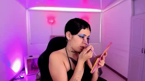 Snapshot of auroradiaz_ chatting on 11-06-25, 07:37 Aurora Diaz online show from 11-06-25, 07:37