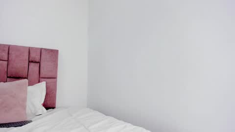 ...  ... online show from 03-06-25, 01:37