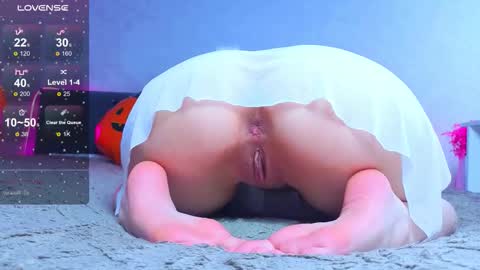 Snapshot of auroralovejoy chatting on 11-01-25, 01:18 Aurora online show from 11-01-25, 01:18