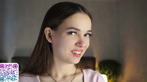 Snapshot of auroralowen chatting on 06-26-26, 04:39 Aurora online show from 06-26-26, 04:39