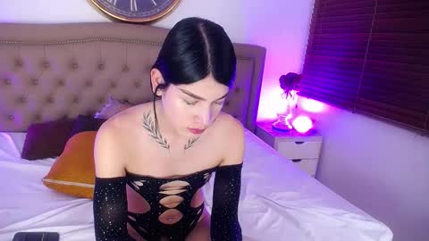 Snapshot of auroraricci chatting on 10-03-25, 02:14 Aurora Ricci online show from 10-03-25, 02:14