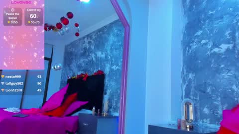 Aurora Rojas online show from 12-30-24, 02:20