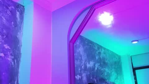 Aurora Rojas online show from 01-10-25, 07:57