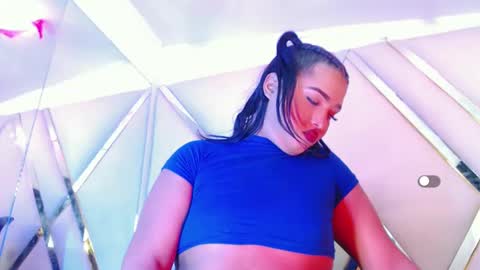 Aurora online show from 10-24-25, 11:34