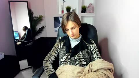 Aurora online show from 12-19-24, 04:34