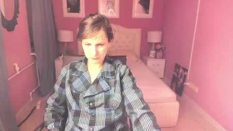 Aurora online show from 03-08-25, 10:13