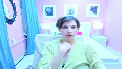 Aurora online show from 12-01-25, 04:01