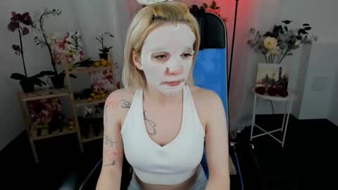 aurorawrenfield online show from 01-07-26, 12:46