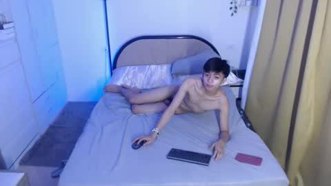 Snapshot of aus_thin02 chatting on 10-24-25, 06:59 Austin online show from 10-24-25, 06:59