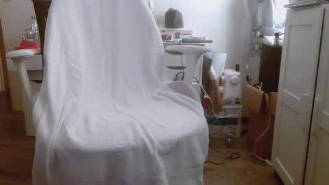 ausmopolitan online show from 12-03-25, 12:18