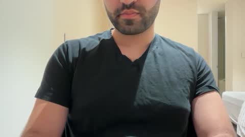 Snapshot of aussie099 chatting on 01-09-26, 11:24 aussie099 online show from 01-09-26, 11:24