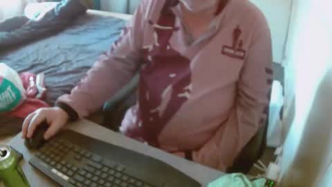 Snapshot of aussiebaker chatting on 10-01-25, 02:06 aussiebaker online show from 10-01-25, 02:06