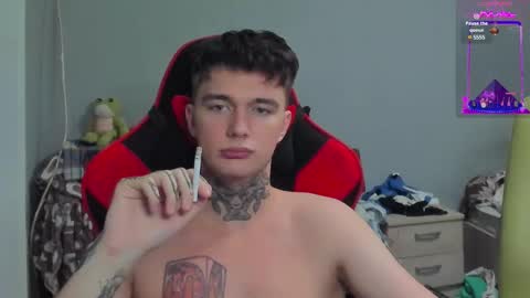 Snapshot of austen_milker chatting on 12-10-24, 04:06 Austen online show from 12-10-24, 04:06