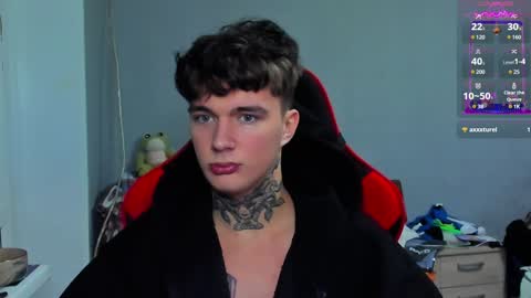 Snapshot of austen_milker chatting on 12-19-24, 12:34 Austen online show from 12-19-24, 12:34