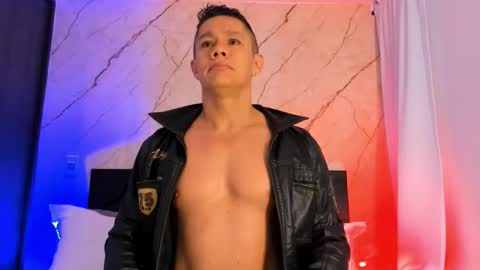 Snapshot of austin_boyjrg chatting on 10-07-25, 08:44 Austin online show from 10-07-25, 08:44