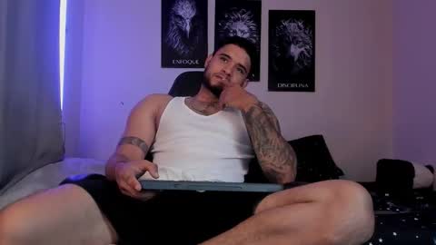 AustinTorres  online show from 11-21-25, 12:21