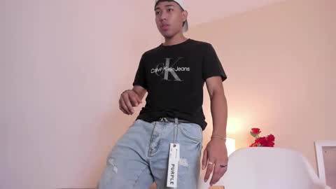 Snapshot of austintowers_ chatting on 01-13-26, 07:30 Ebony Austin online show from 01-13-26, 07:30