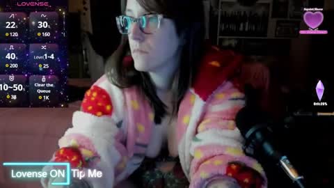 Snapshot of autumn563 chatting on 12-14-24, 08:45 Autumn online show from 12-14-24, 08:45