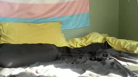 Autumn Loves You online show from 03-04-26, 05:08