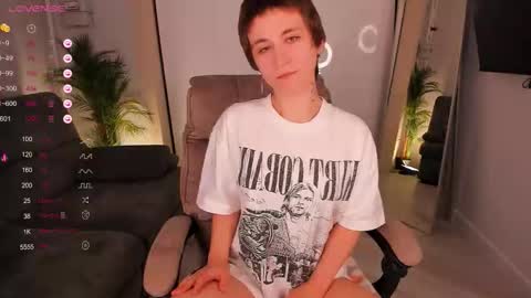 Snapshot of autumnwhisper_ chatting on 02-04-26, 10:26 Alice online show from 02-04-26, 10:26