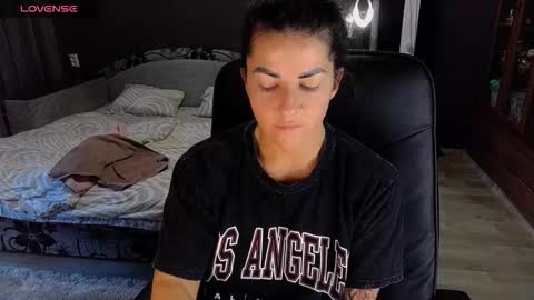 Ava online show from 09-10-25, 12:05