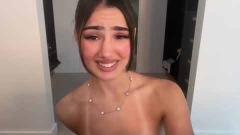 Snapshot of ava_delightt chatting on 02-20-26, 12:18 Ava online show from 02-20-26, 12:18