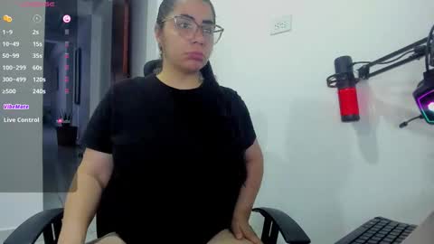 Snapshot of ava_muse chatting on 10-28-25, 06:21 ava muse online show from 10-28-25, 06:21