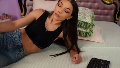 Snapshot of avaaaddams chatting on 06-30-26, 04:46 Pamela online show from 06-30-26, 04:46