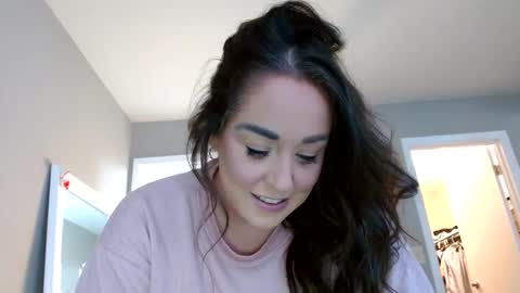 Ava Ashley online show from 11-13-25, 05:12