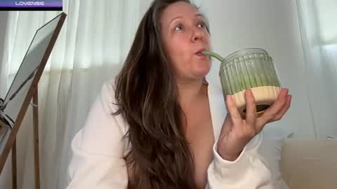 Snapshot of avabradley chatting on 06-25-26, 03:38 Ava . Support my channel by using my affiliate link to make your account Thanks online show from 06-25-26, 03:38