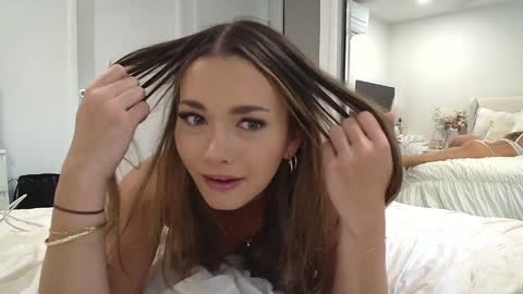 Snapshot of avabrooks chatting on 09-29-25, 10:25 Ava Brooks online show from 09-29-25, 10:25