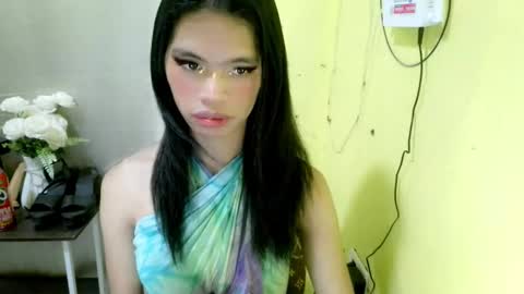 avacadaxcx online show from 11-08-25, 01:06