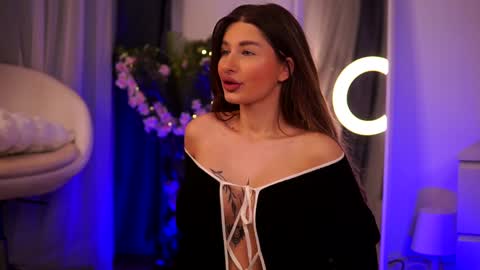 Snapshot of avashay chatting on 01-24-25, 10:19 Carina online show from 01-24-25, 10:19