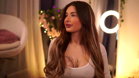 Snapshot of avashay chatting on 01-30-25, 11:13 Carina online show from 01-30-25, 11:13