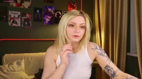 Snapshot of avasun chatting on 02-09-26, 10:47 avasun online show from 02-09-26, 10:47